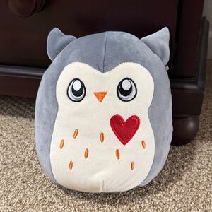Squishmallow Gray and Cream Owl Plush with Heart